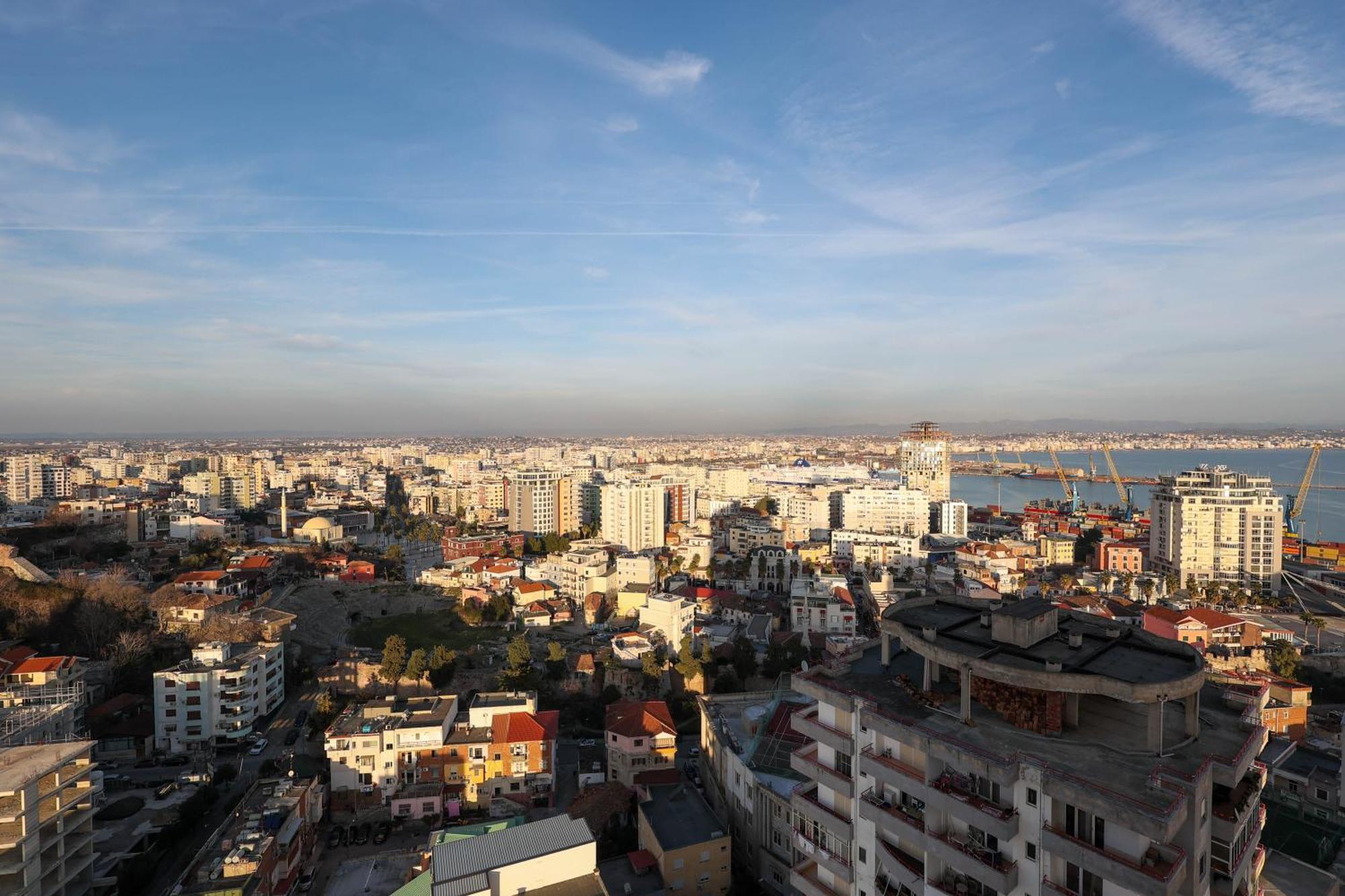 Grandstay Apartments Durrës Exterior foto